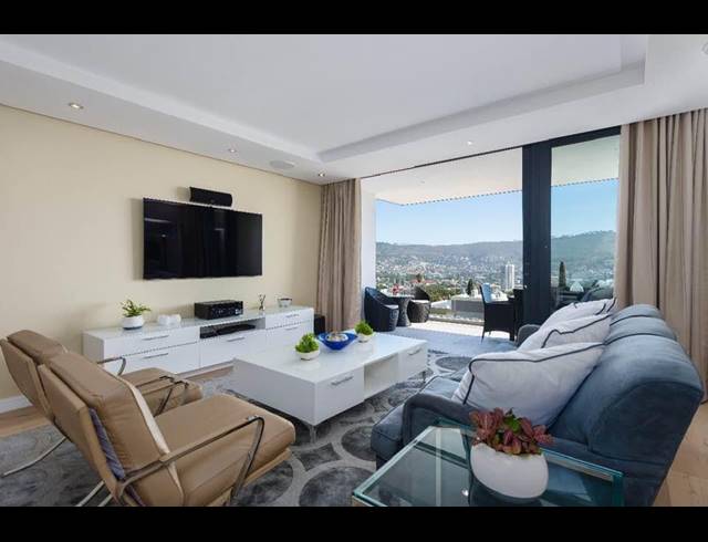 2 BEDROOM APARTMENT TO LET IN VREDEHOEK